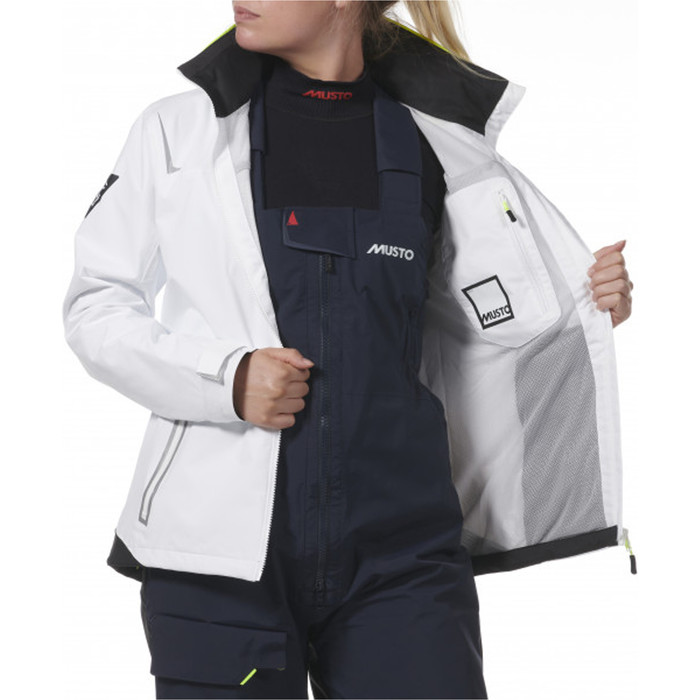 2024 Musto Womens BR1 Solent Sailing Jacket 82404 - White